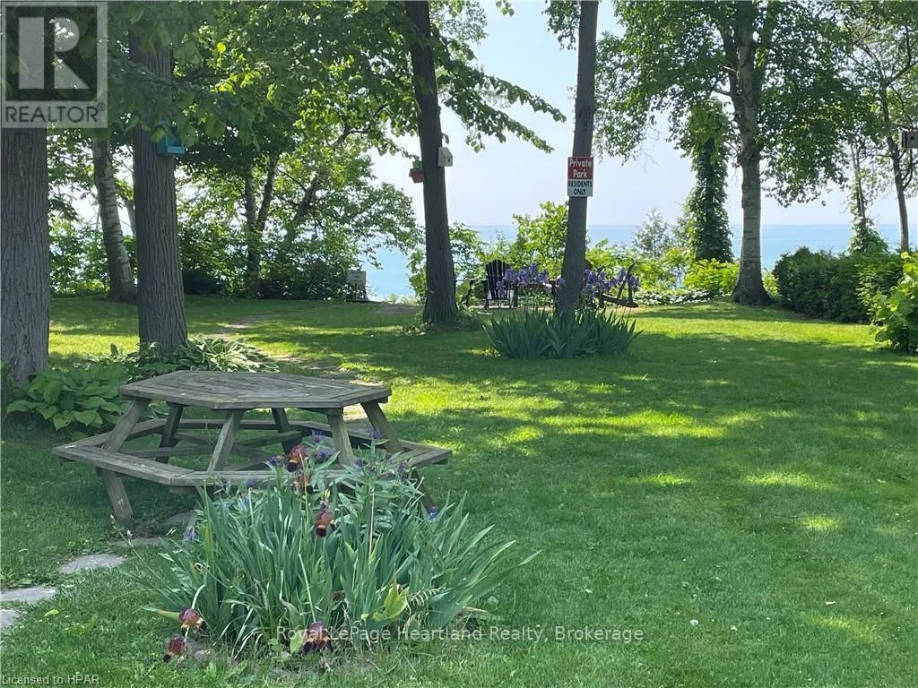 24 ROWAN RD - 77307 BLUEWATER HIGHWAY
