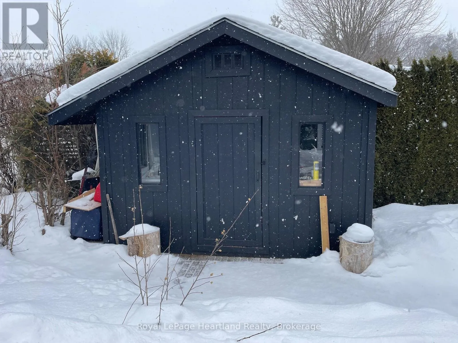 24 ROWAN RD - 77307 BLUEWATER HIGHWAY