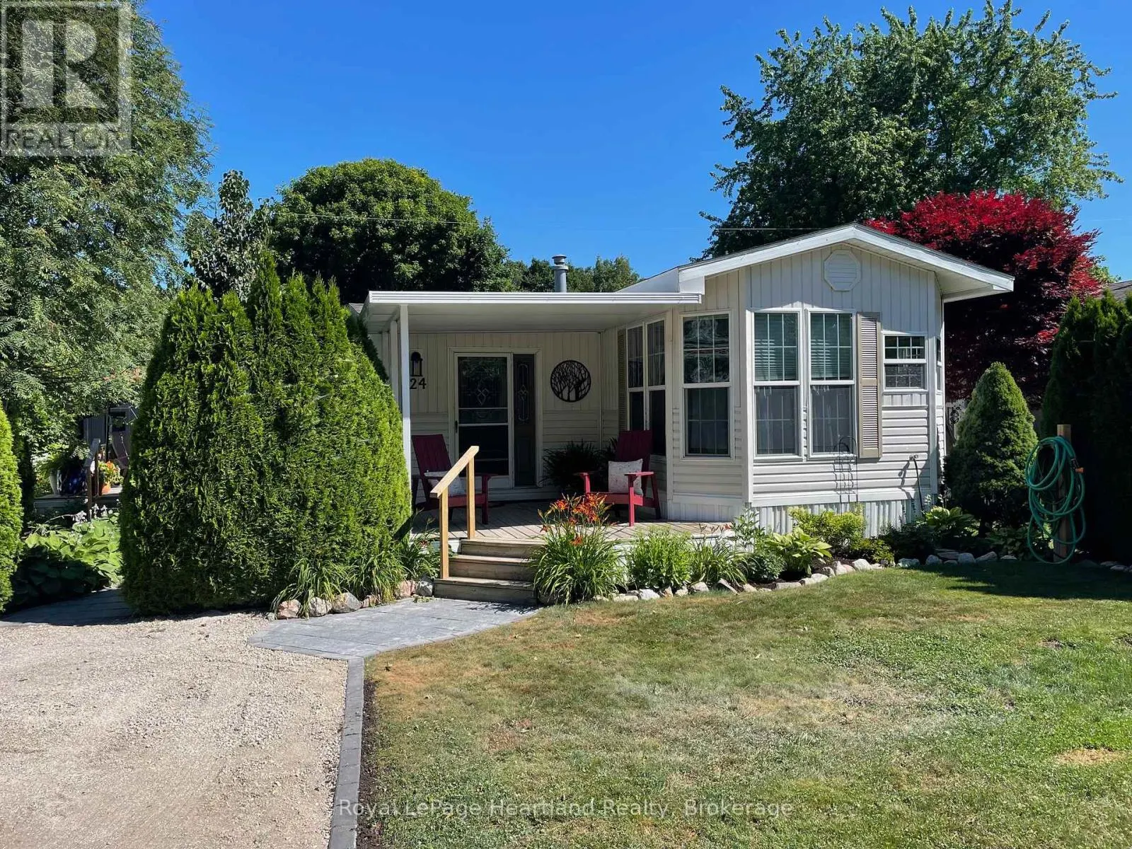 24 ROWAN RD - 77307 BLUEWATER HIGHWAY