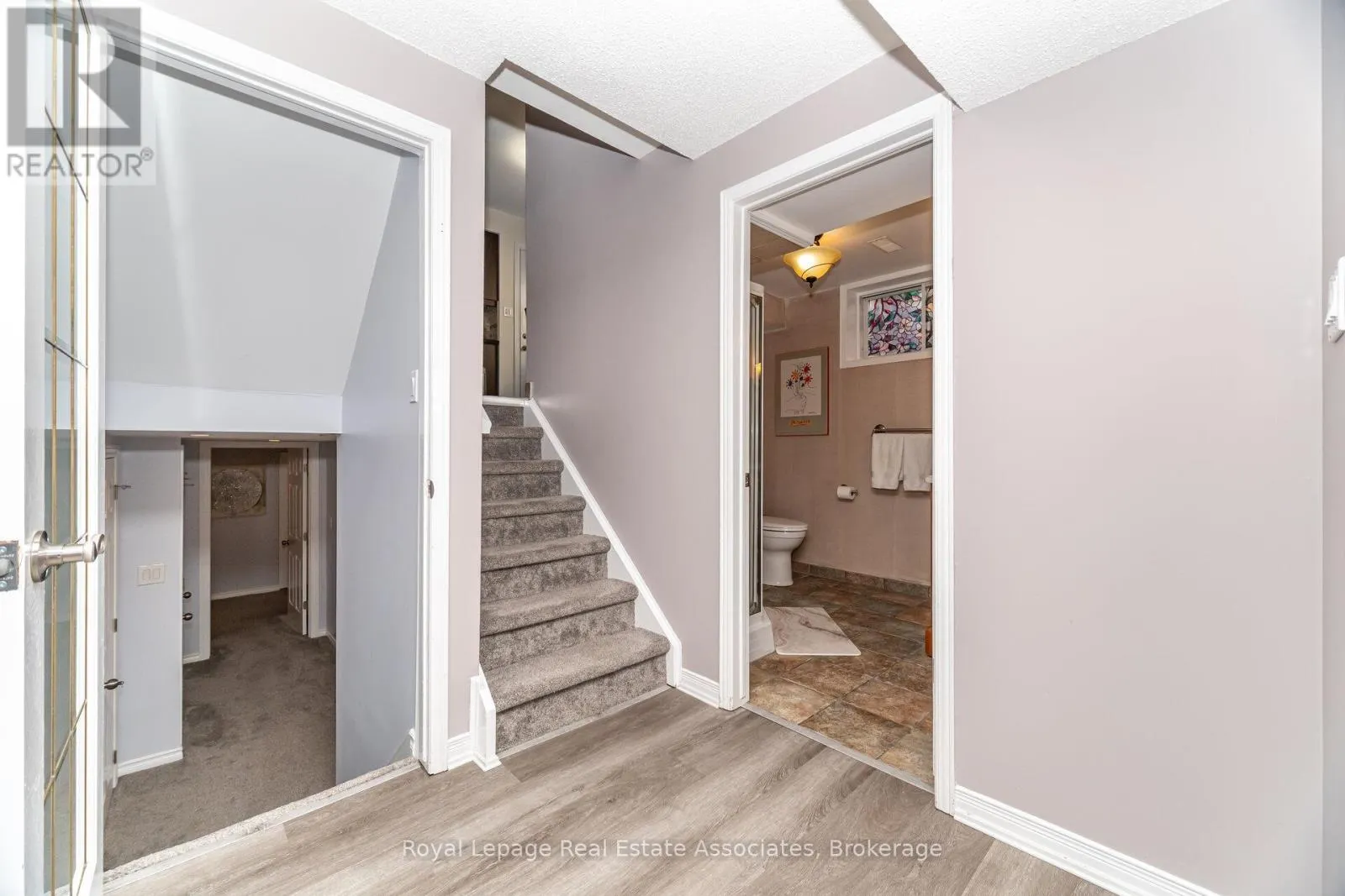 225 GOLFWOOD DRIVE