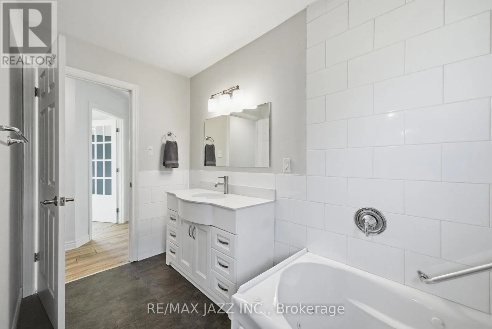 1708 REDWOOD DRIVE