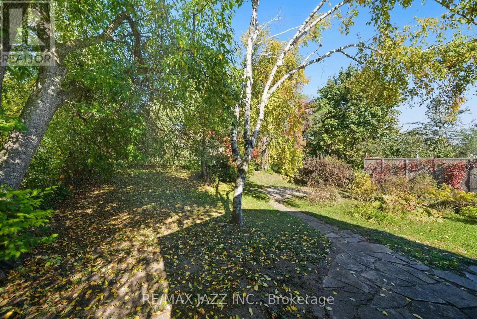 1708 REDWOOD DRIVE