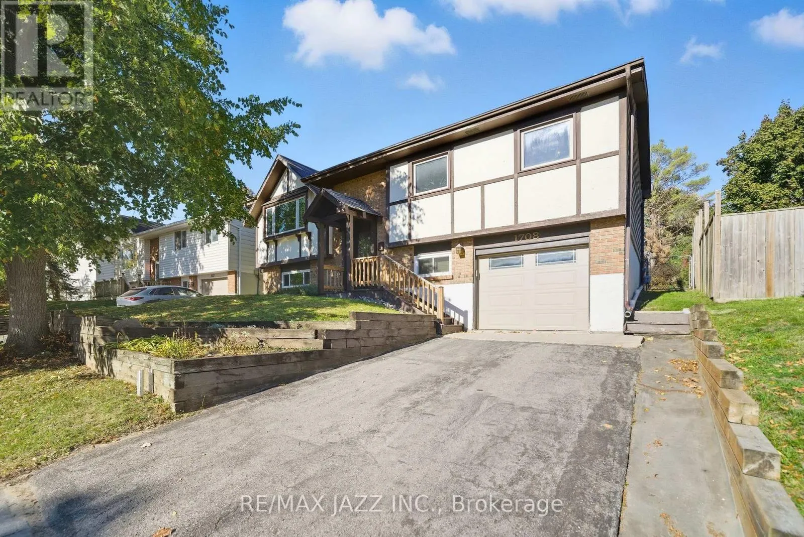 1708 REDWOOD DRIVE