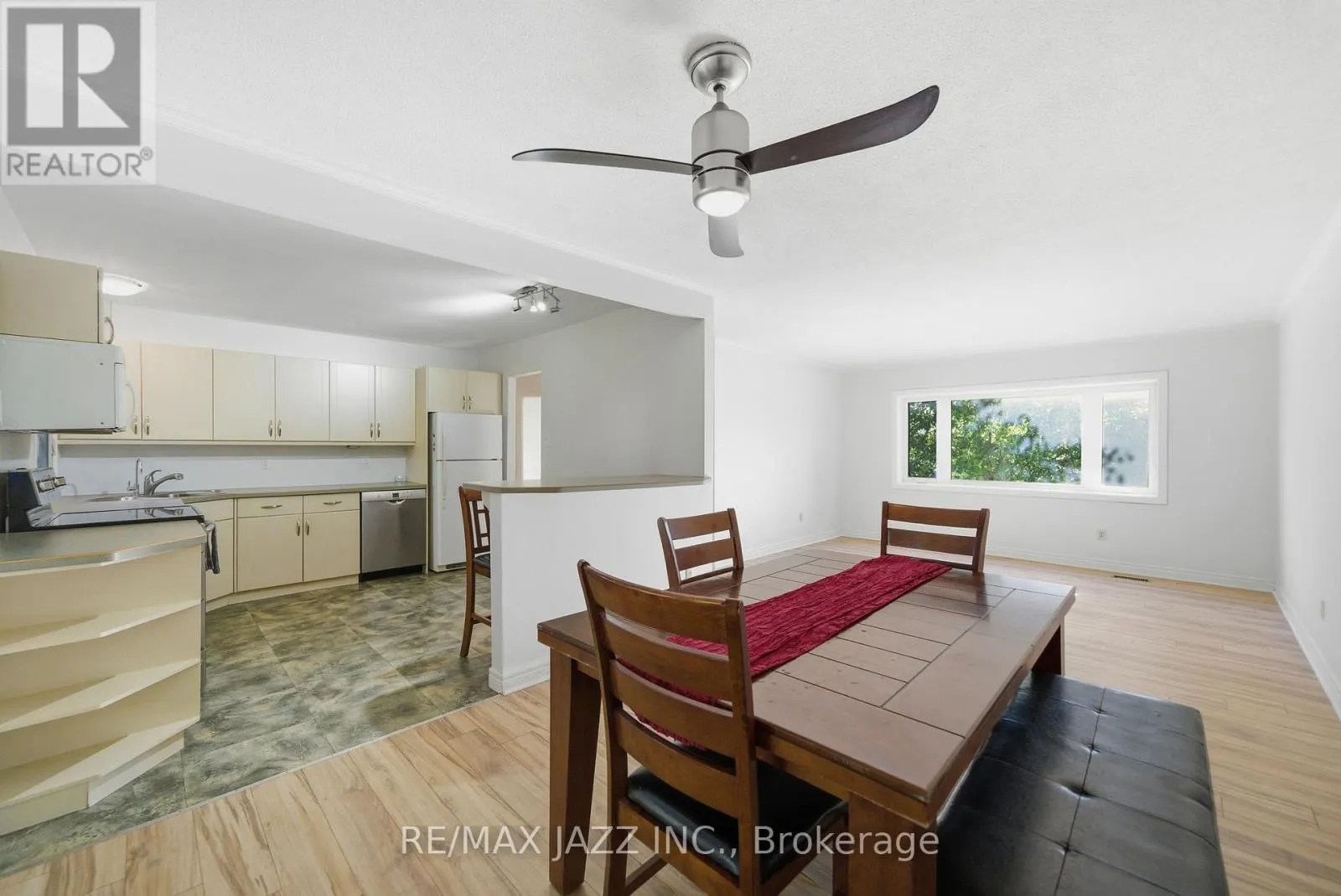 1708 REDWOOD DRIVE