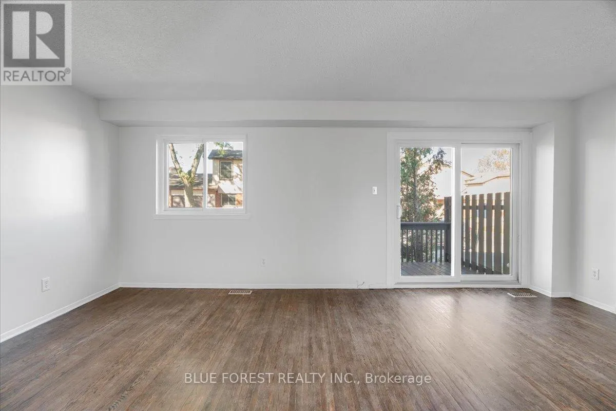 78 - 971 ADELAIDE STREET S, #78