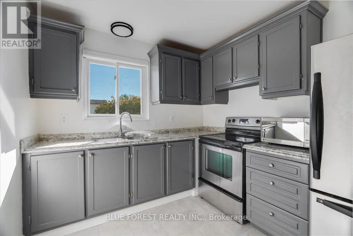 78 - 971 ADELAIDE STREET S, #78