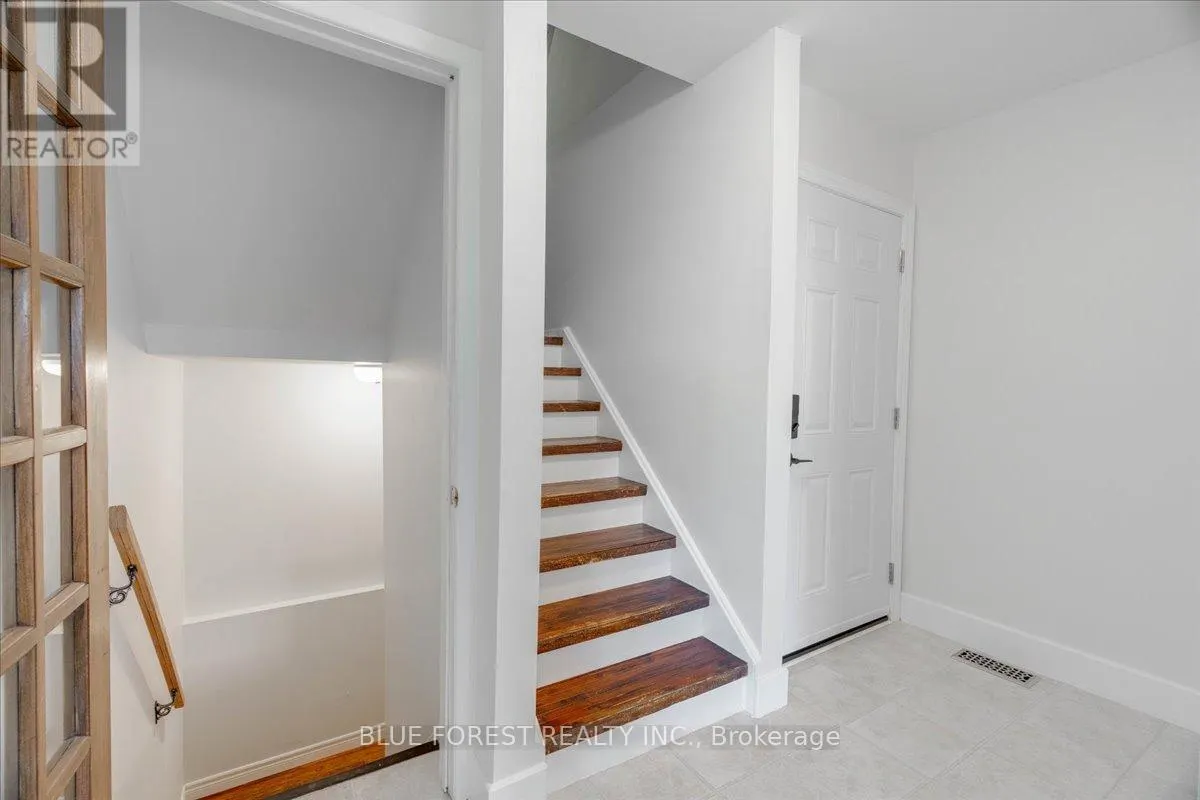 78 - 971 ADELAIDE STREET S, #78