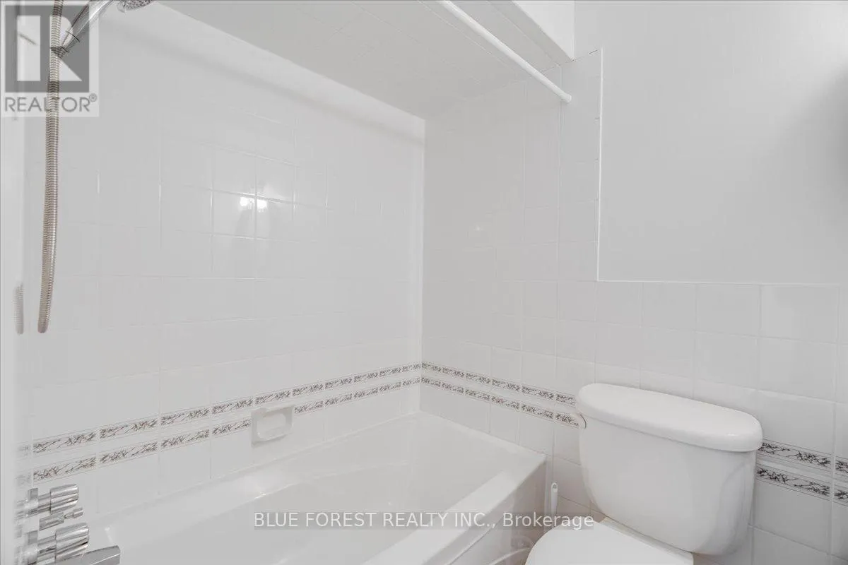 78 - 971 ADELAIDE STREET S, #78