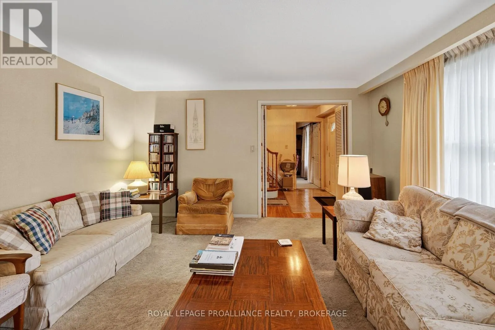 259 FAIRWAY HILL CRESCENT