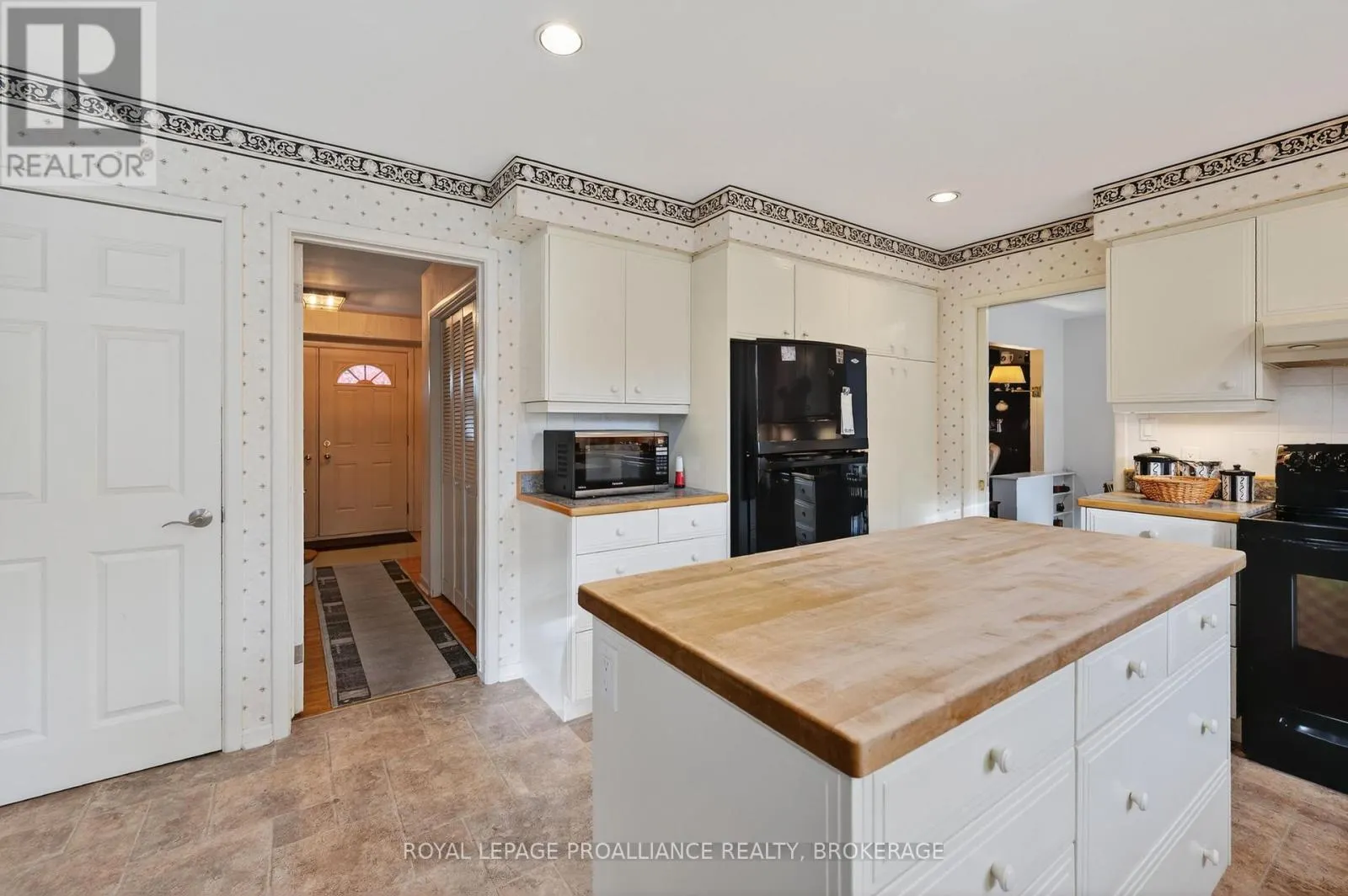 259 FAIRWAY HILL CRESCENT