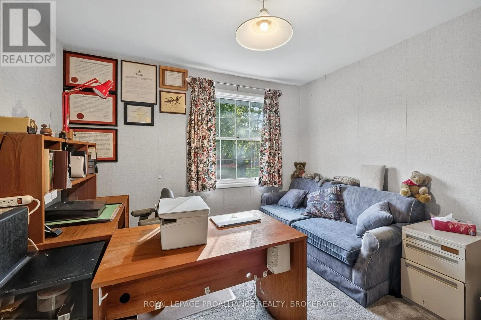 259 FAIRWAY HILL CRESCENT