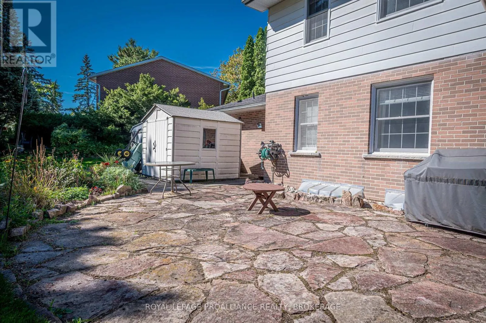 259 FAIRWAY HILL CRESCENT
