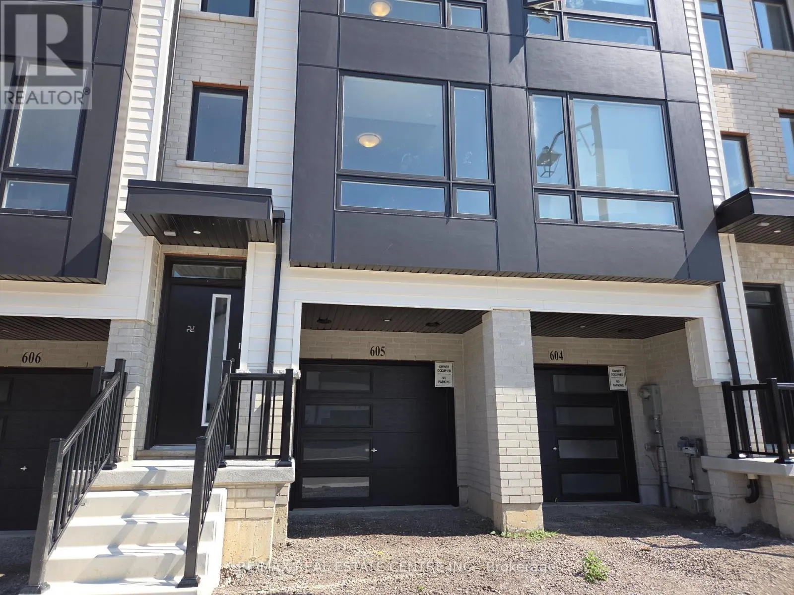 605 - 4040 MOUNTAIN STREET