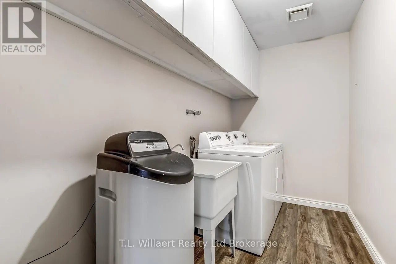 8 WILSON AVENUE