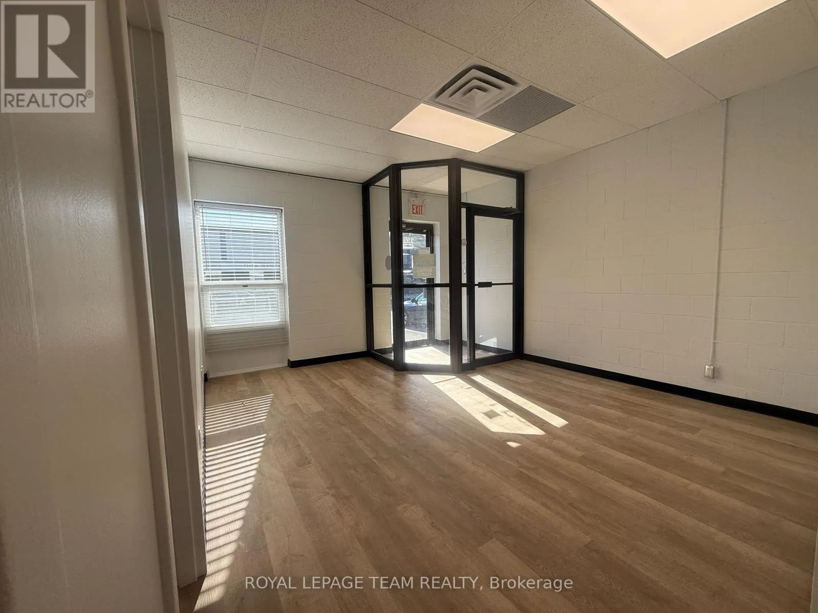 116 - 2700 LANCASTER ROAD