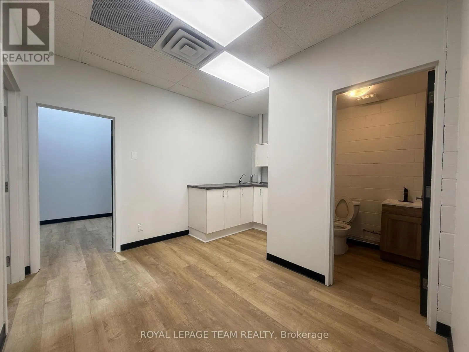 116 - 2700 LANCASTER ROAD