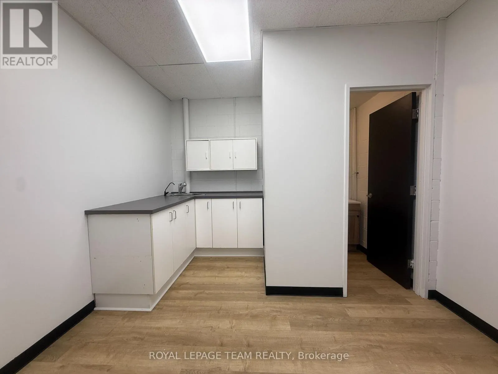 116 - 2700 LANCASTER ROAD