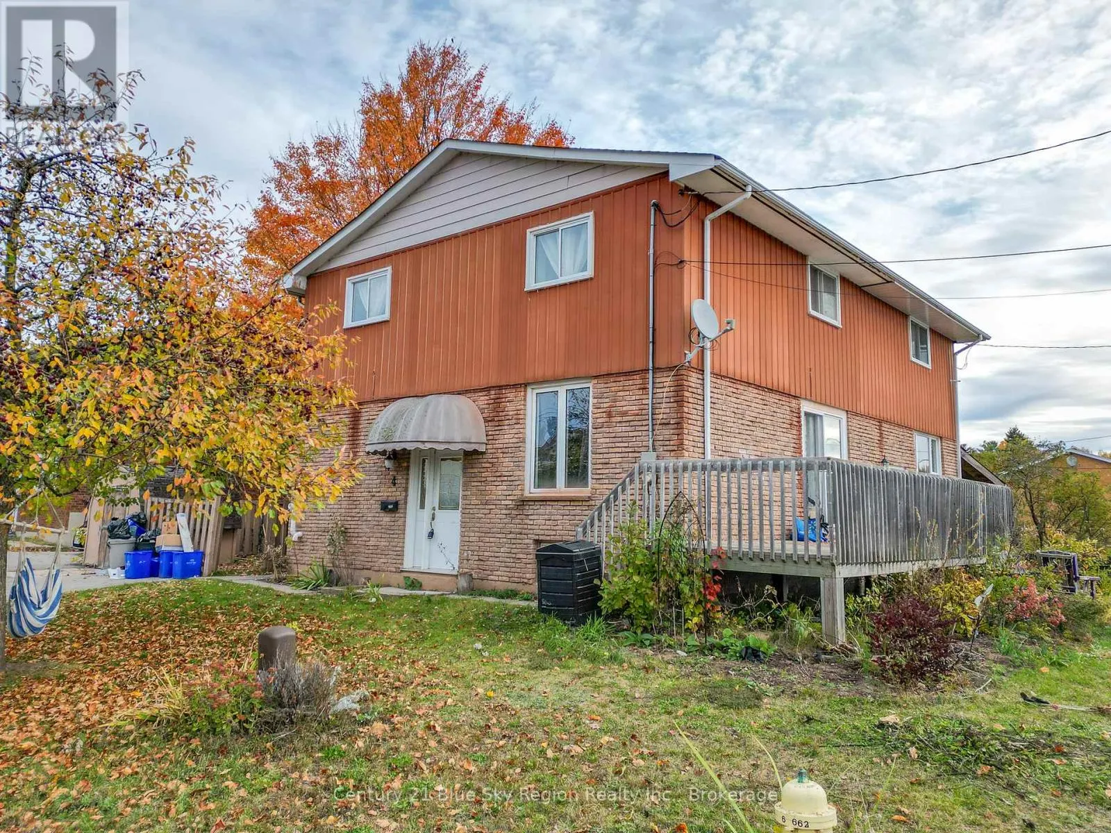 4 SOVEREIGN DRIVE