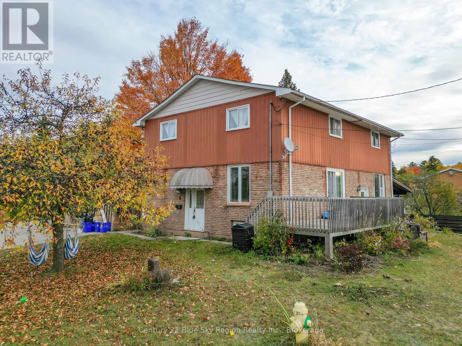 4 SOVEREIGN DRIVE