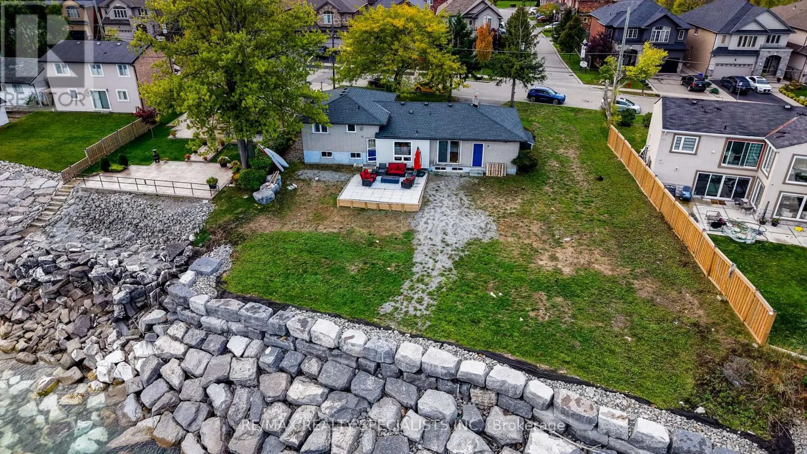 46 SEABREEZE CRESCENT
