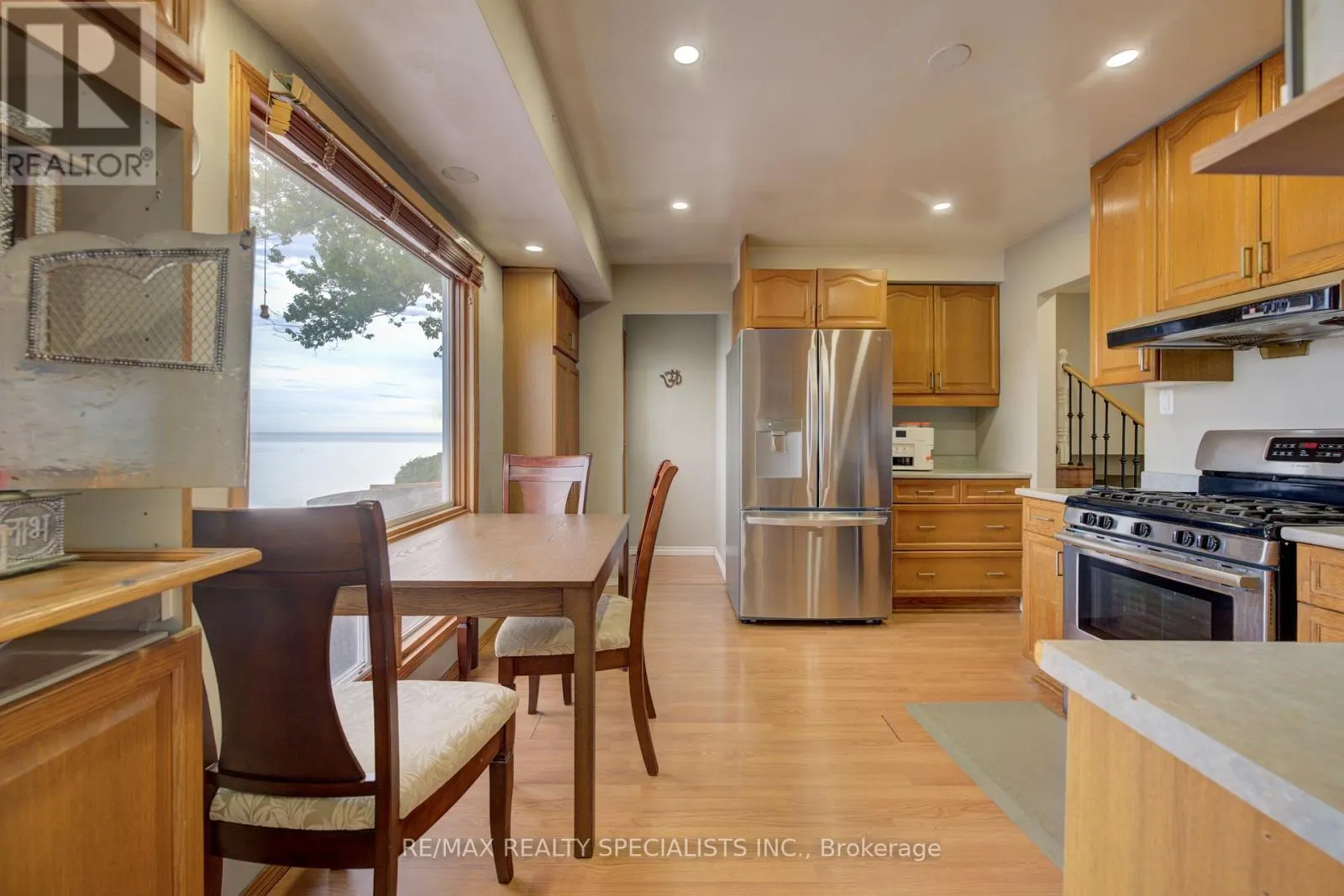 46 SEABREEZE CRESCENT