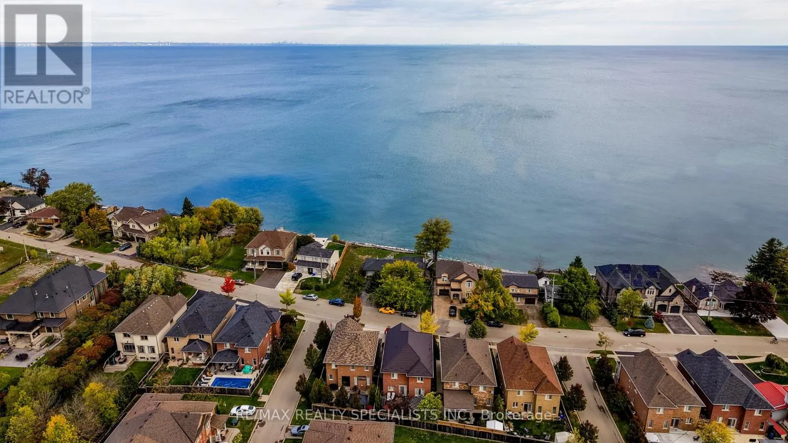 46 SEABREEZE CRESCENT