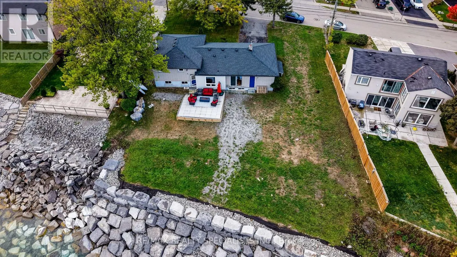 46 SEABREEZE CRESCENT