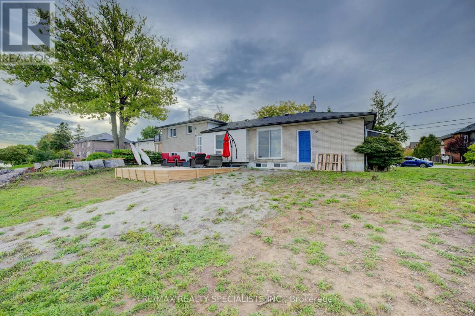 46 SEABREEZE CRESCENT