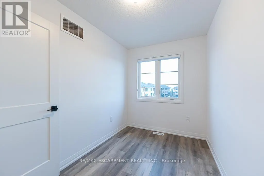 5 - 120 COURT DRIVE
