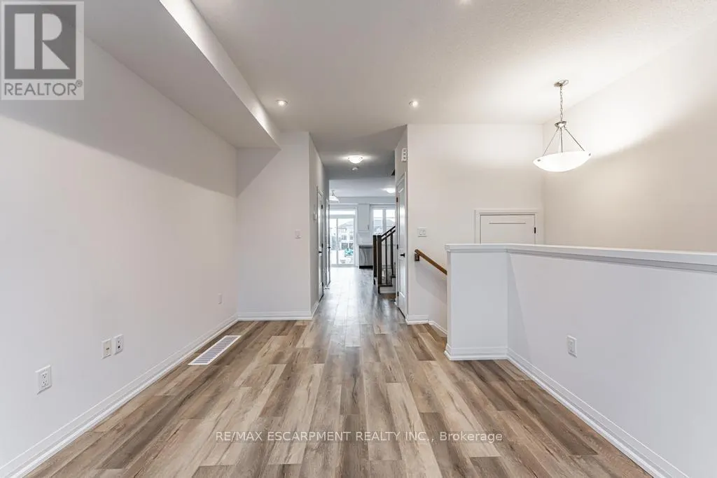 5 - 120 COURT DRIVE