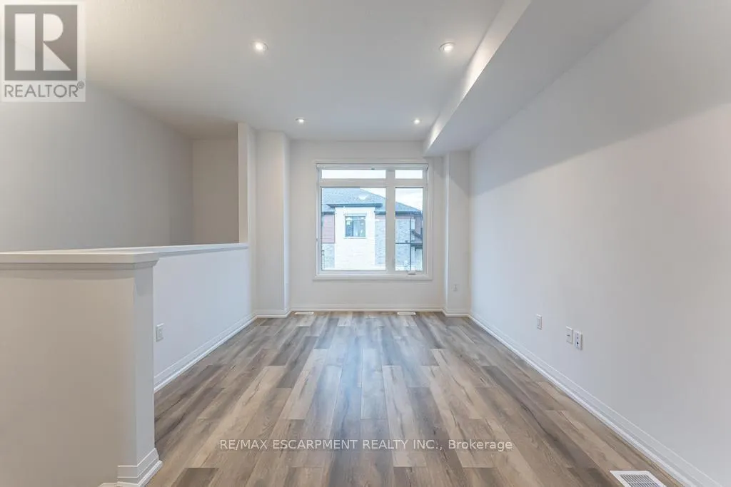 5 - 120 COURT DRIVE