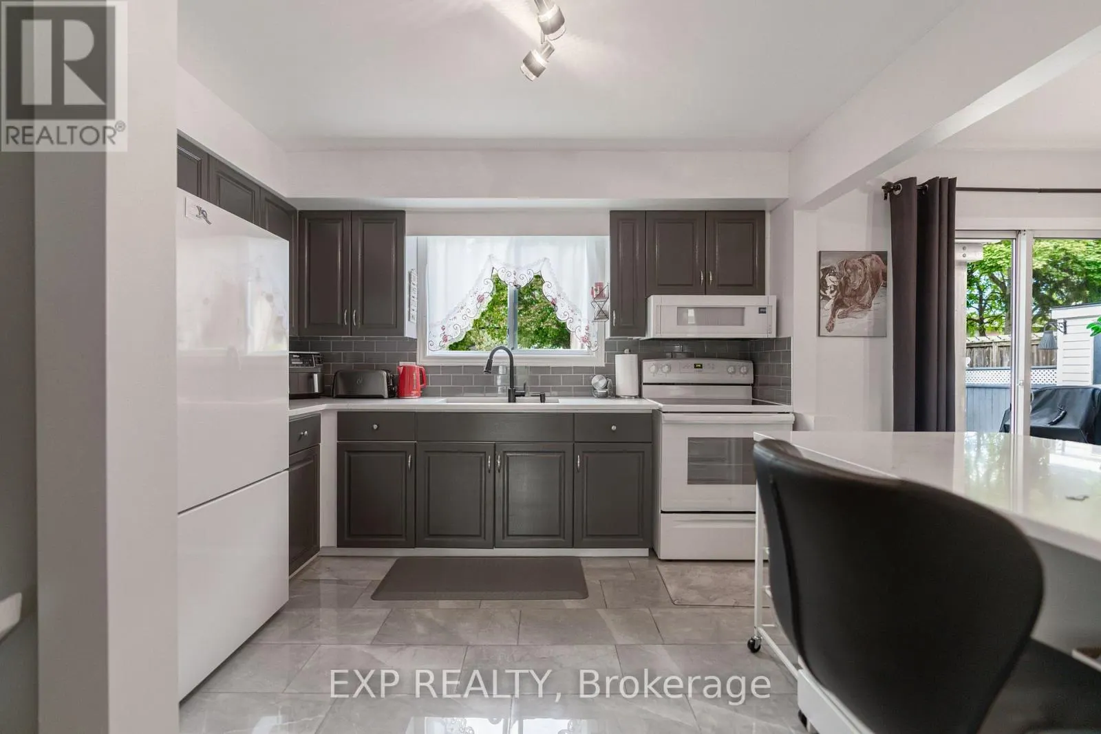 7141 ROSSEAU PLACE