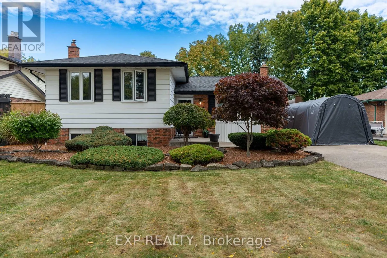 7141 ROSSEAU PLACE