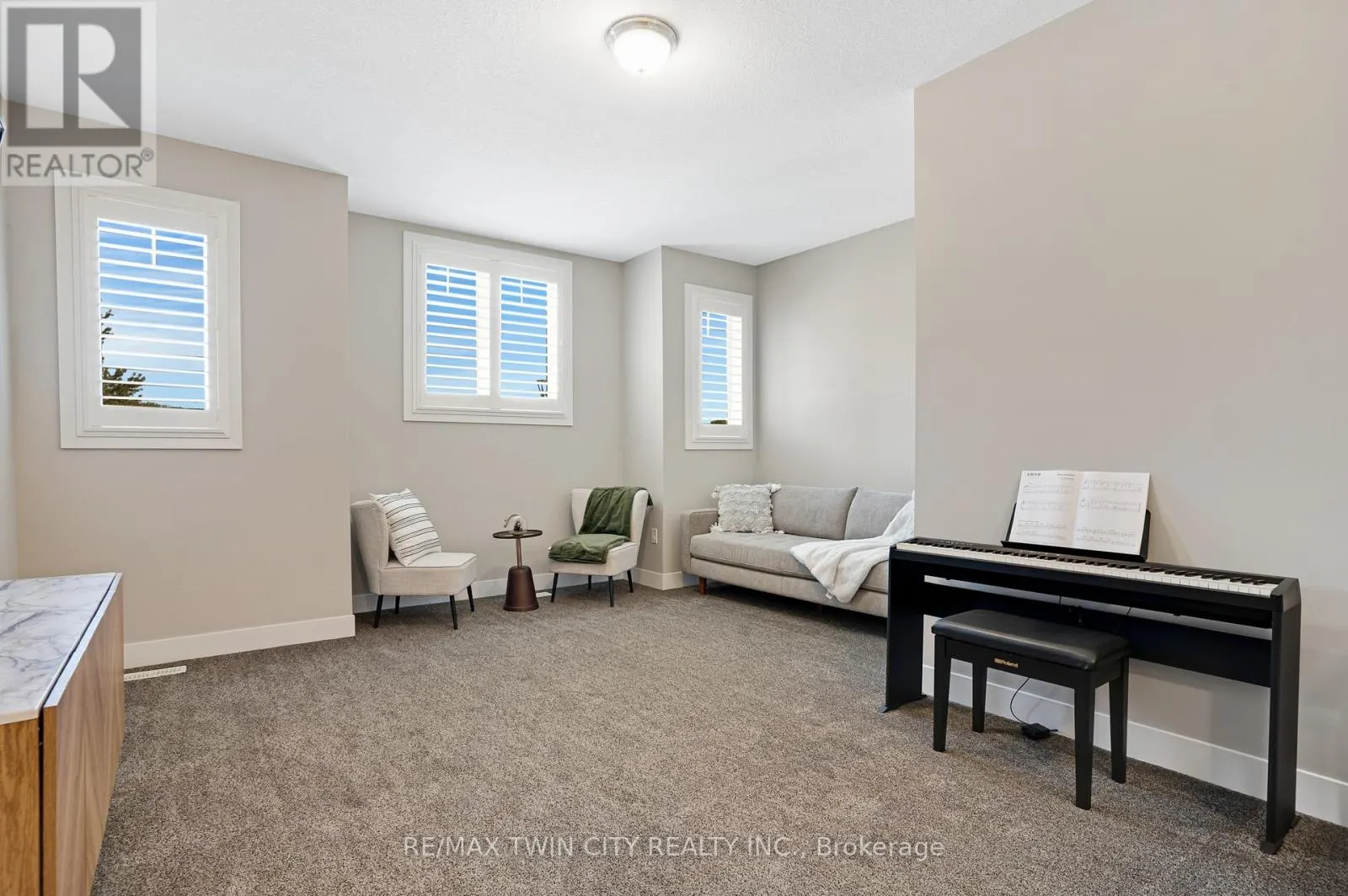 138 JACOB STREET E