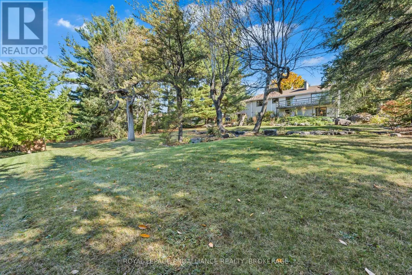 1125 LINCOLN DRIVE