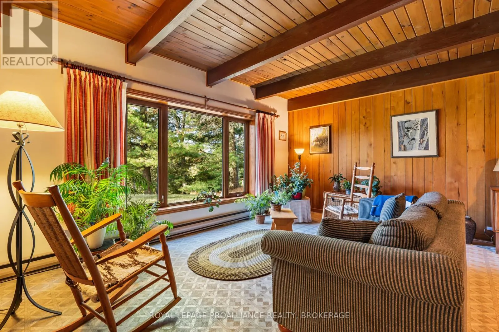 1125 LINCOLN DRIVE