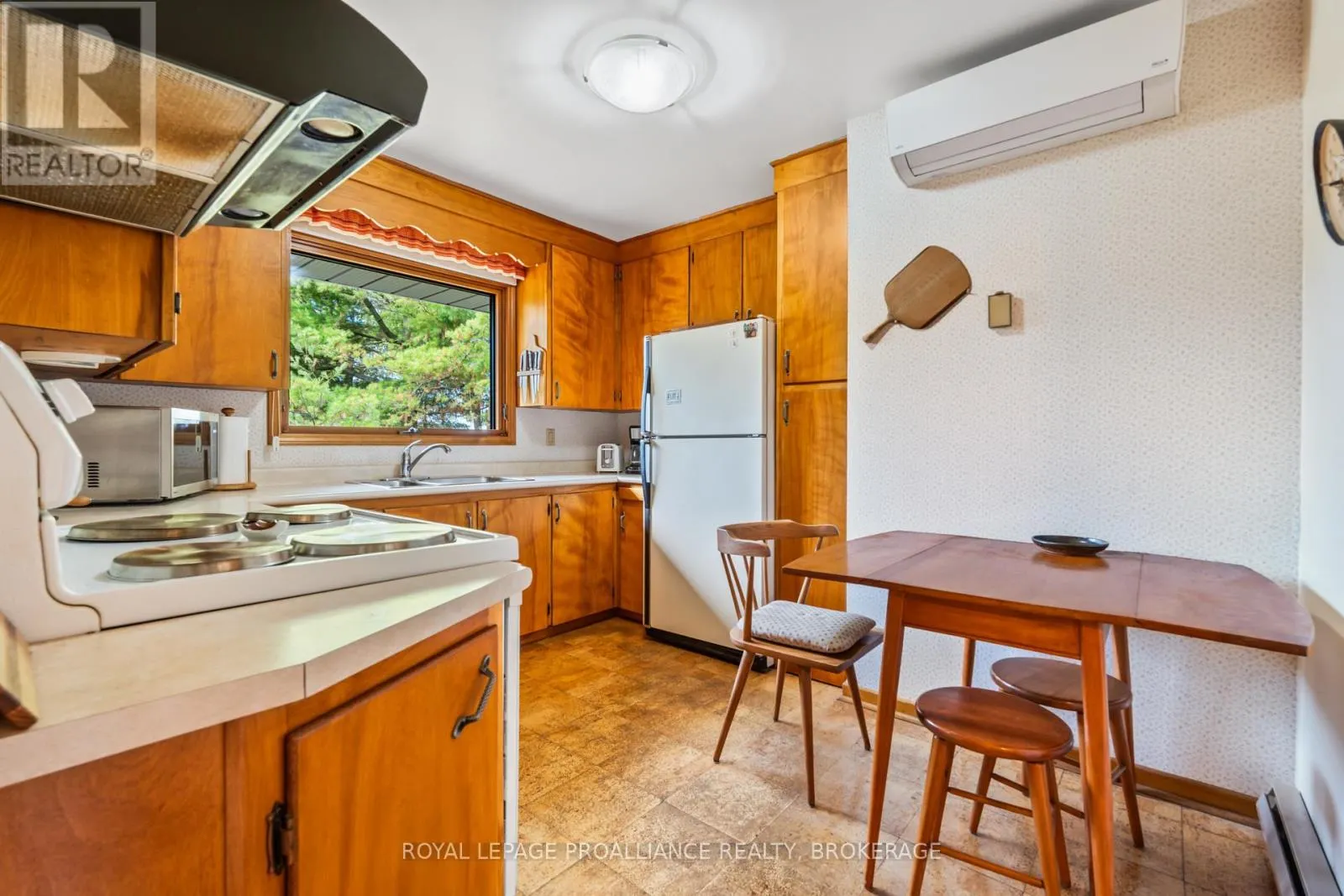 1125 LINCOLN DRIVE