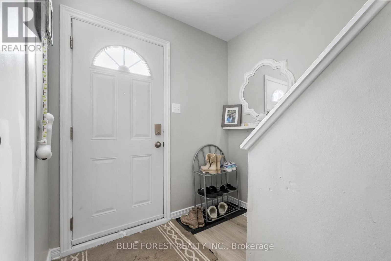 18 - 166 SOUTHDALE ROAD W, #18