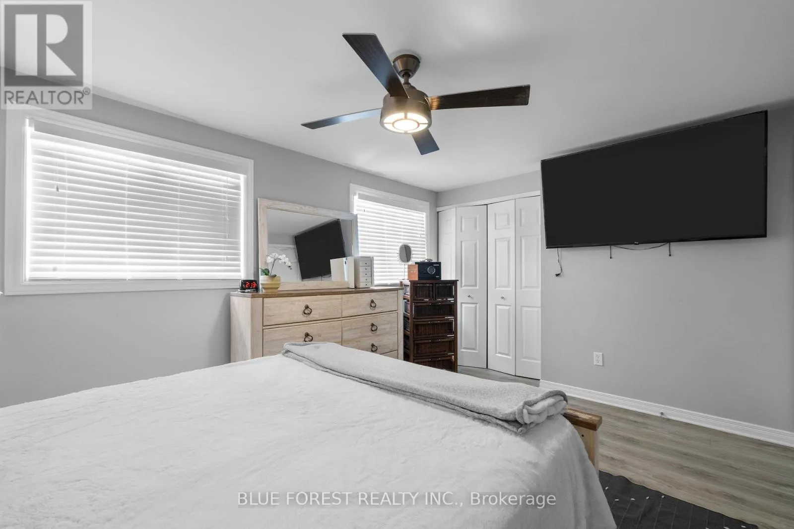 18 - 166 SOUTHDALE ROAD W, #18