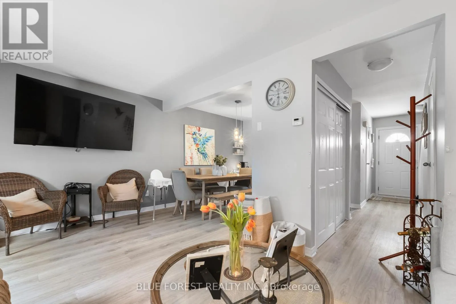 18 - 166 SOUTHDALE ROAD W, #18