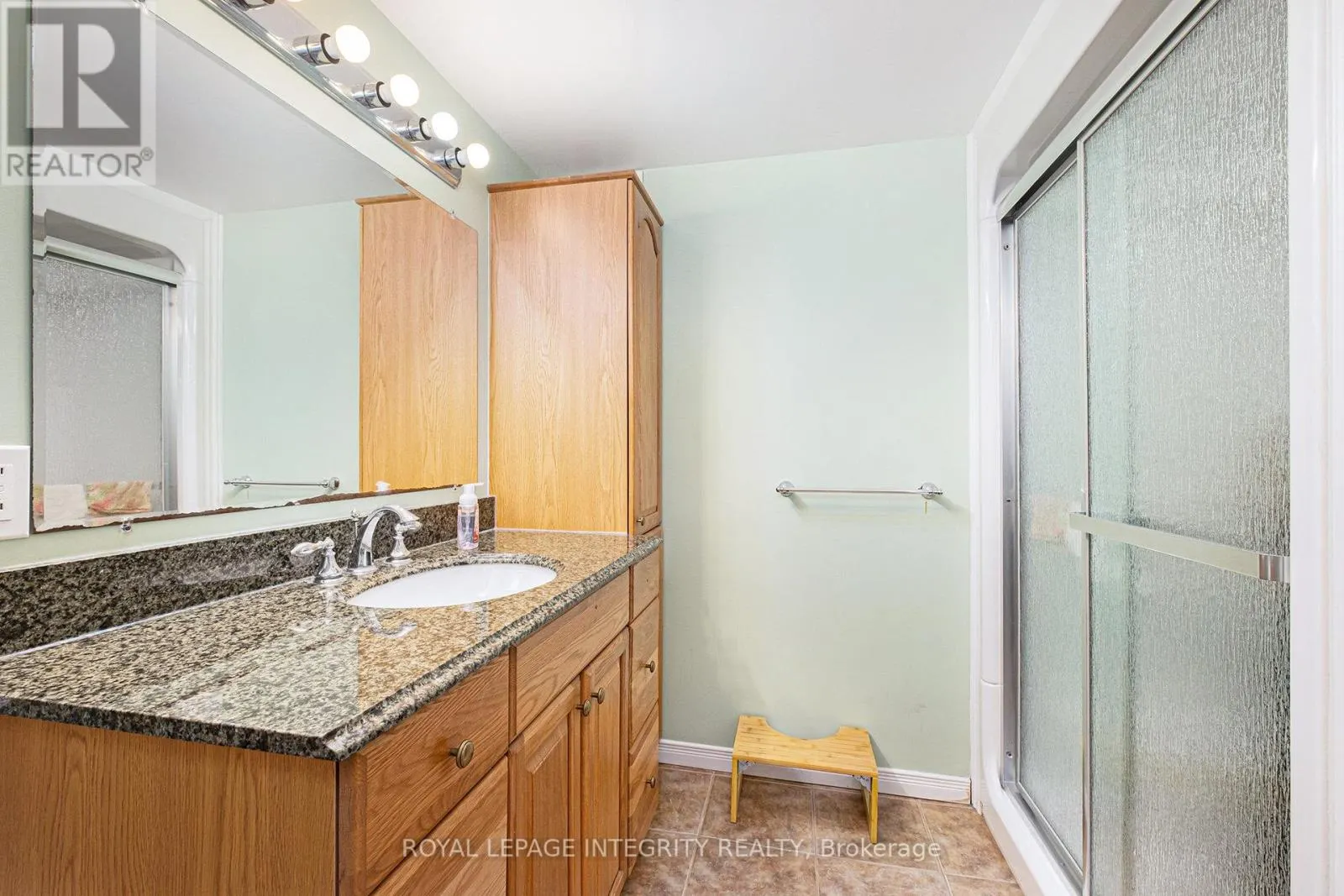 12 - 3691 ALBION ROAD