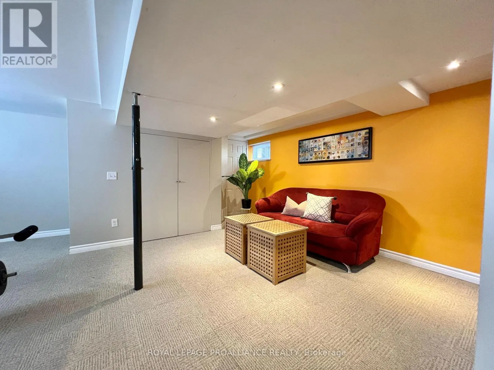 9 MOUNT PLEASANT ROAD
