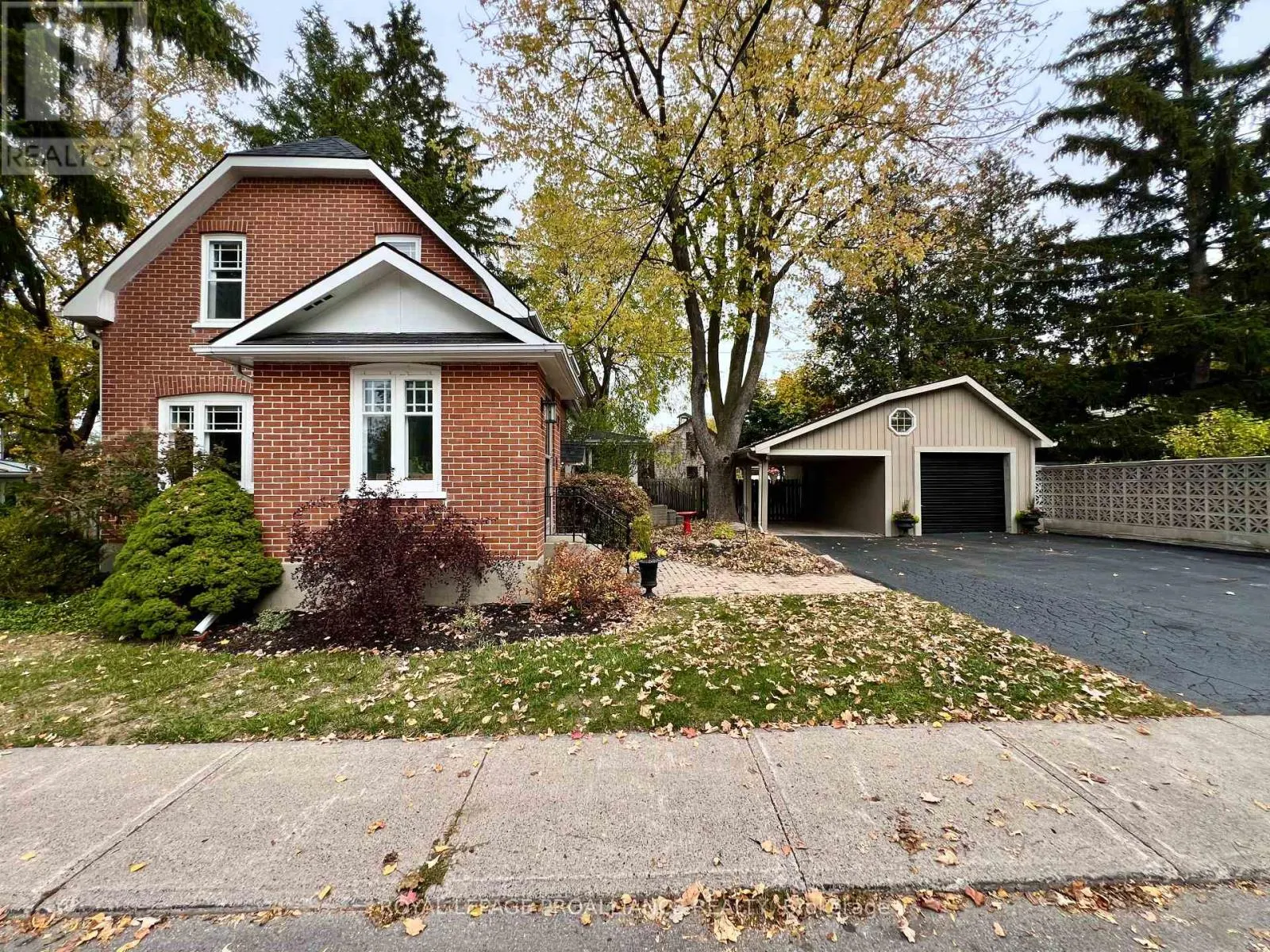 9 MOUNT PLEASANT ROAD