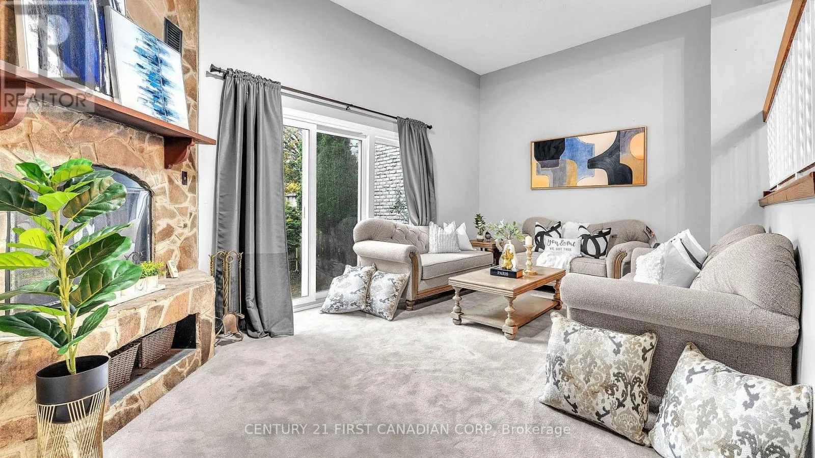 22 - 300 SANDRINGHAM CRESCENT, #22