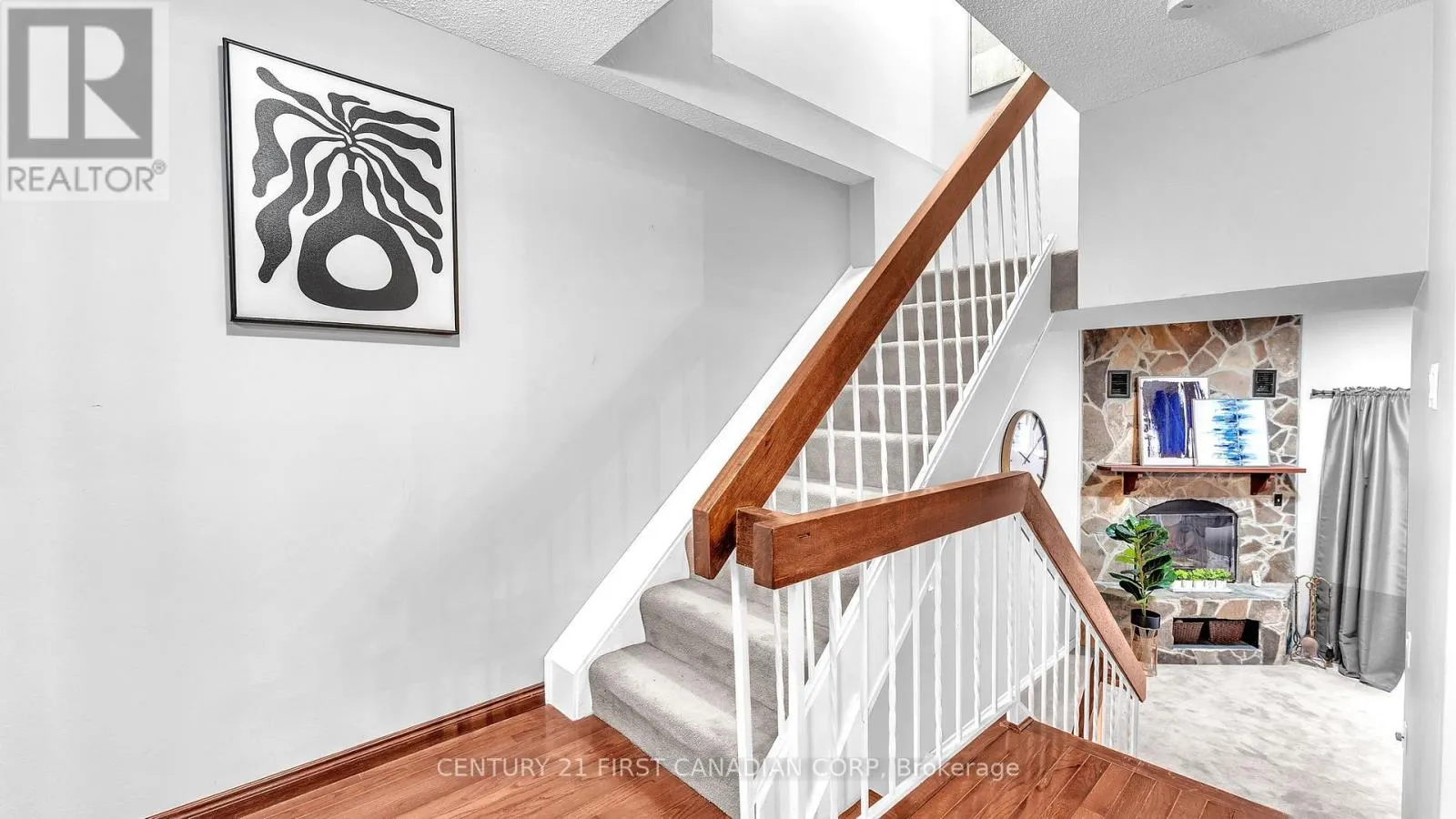22 - 300 SANDRINGHAM CRESCENT, #22