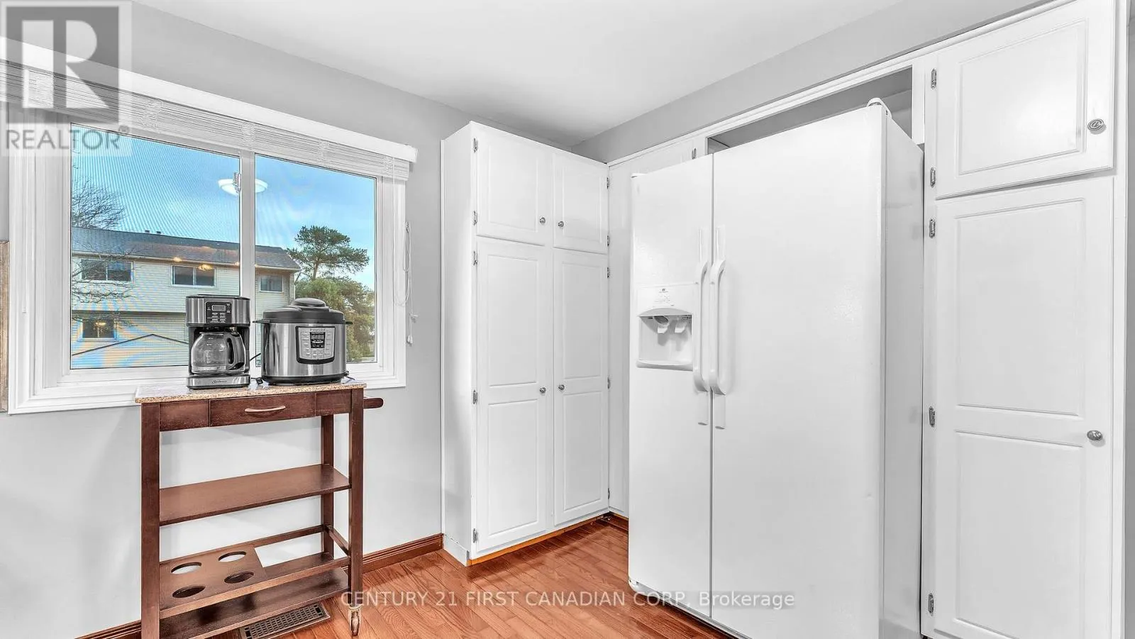 22 - 300 SANDRINGHAM CRESCENT, #22