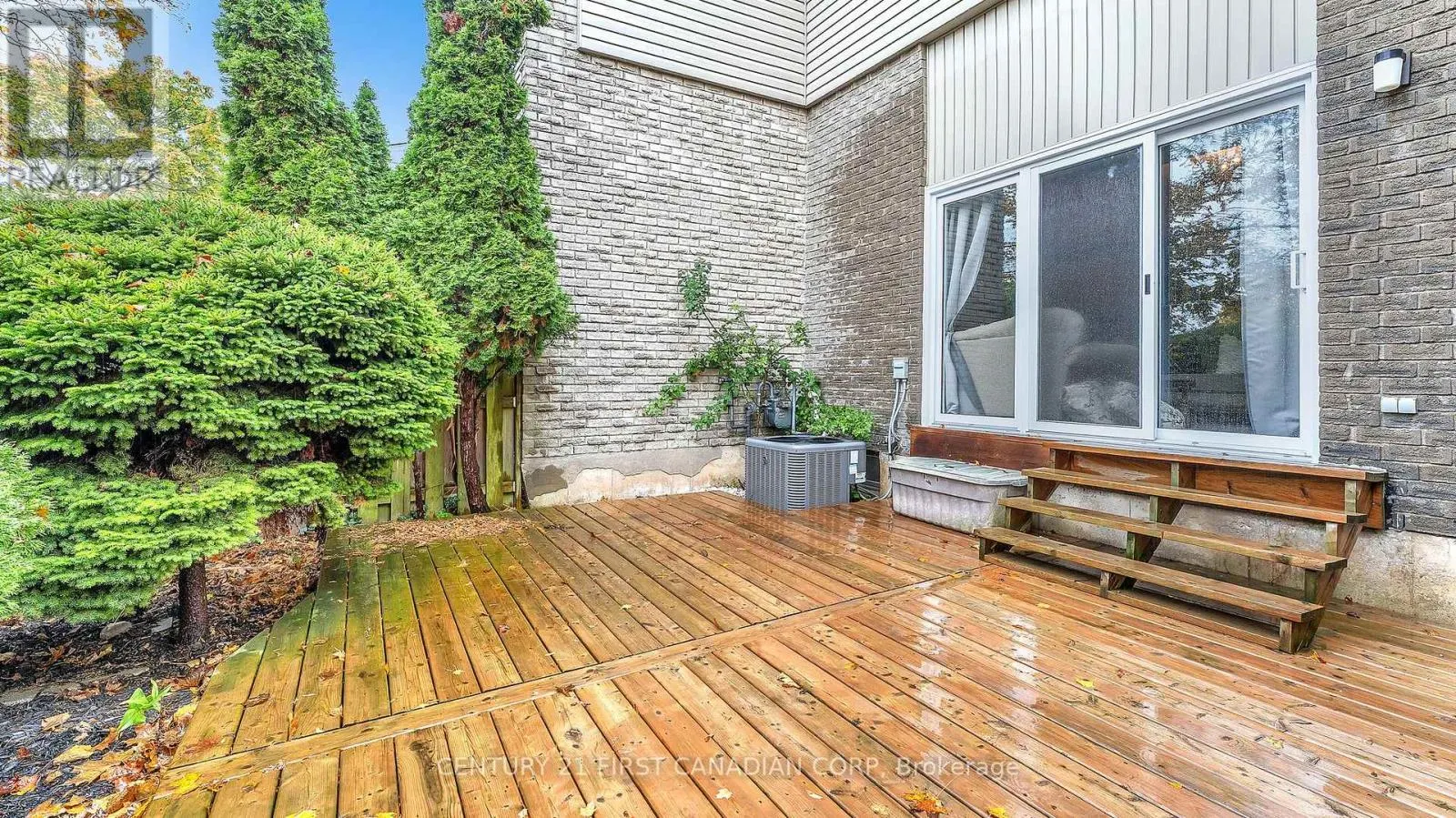 22 - 300 SANDRINGHAM CRESCENT, #22