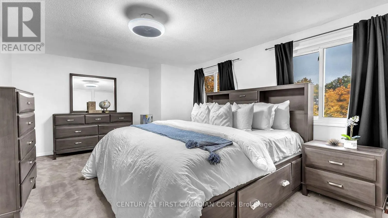 22 - 300 SANDRINGHAM CRESCENT, #22