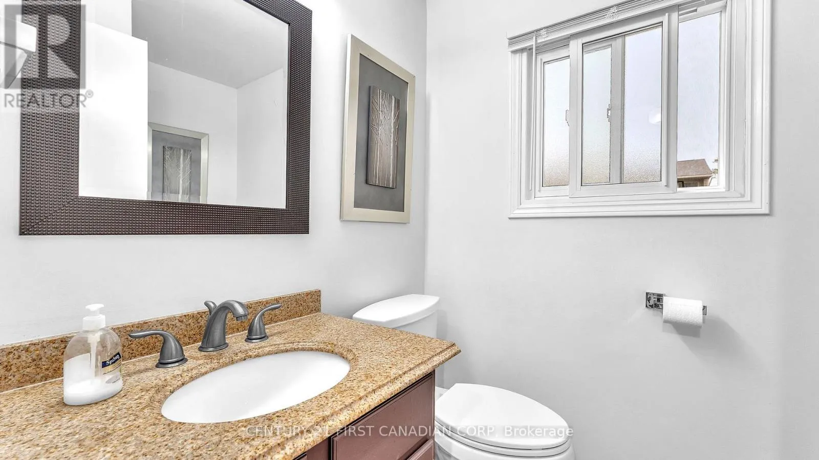 22 - 300 SANDRINGHAM CRESCENT, #22