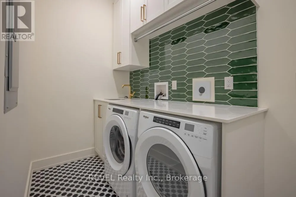 405 - 77 YATES STREET, #405